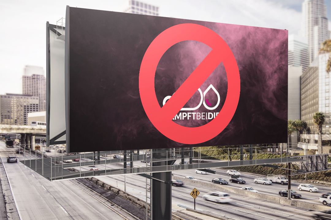 Billboard mit durchgestrichenem Logo der Firma Dampftbeidir